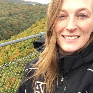 Meet your Posher, Annie